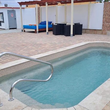 Villa Experience Heated Salty Water Pool Caleta De Fuste Exterior foto