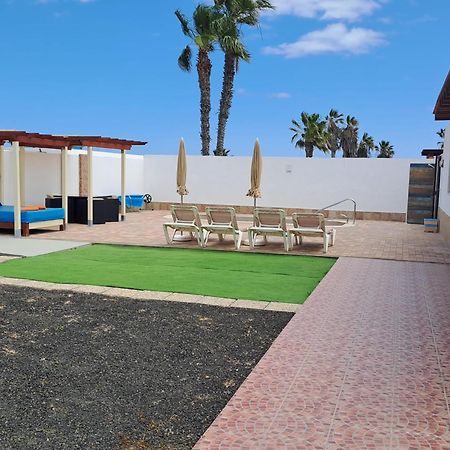Villa Experience Heated Salty Water Pool Caleta De Fuste Exterior foto